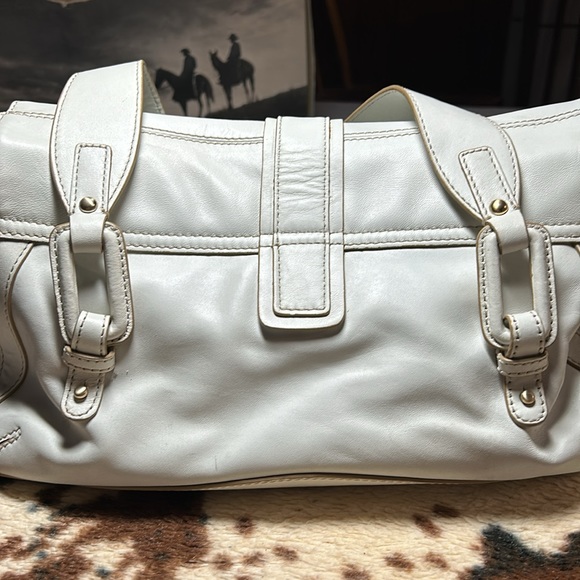 Antonio Melani Ladies off-white purse by Good condition. Nice - Picture 6 of 10